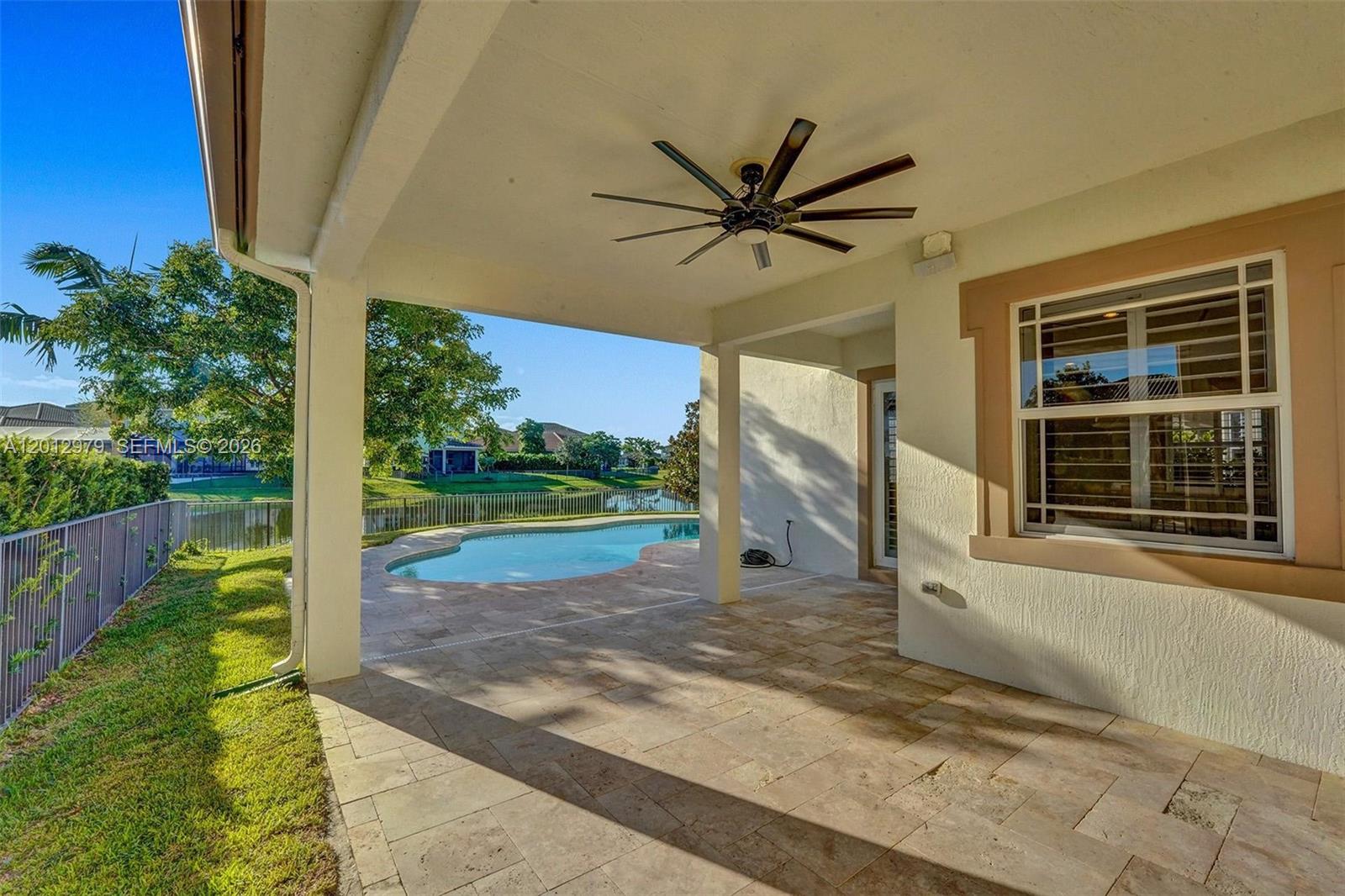 8610 Lakeside Bnd