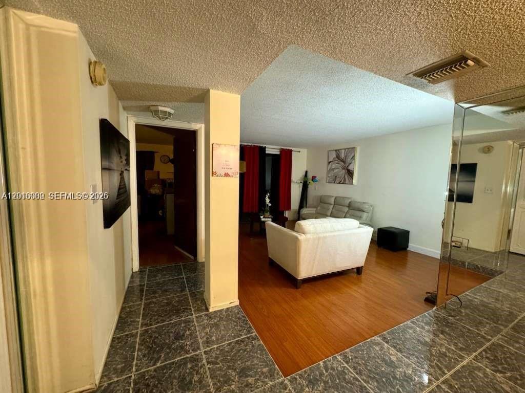 3730 Inverrary Dr # 3B
