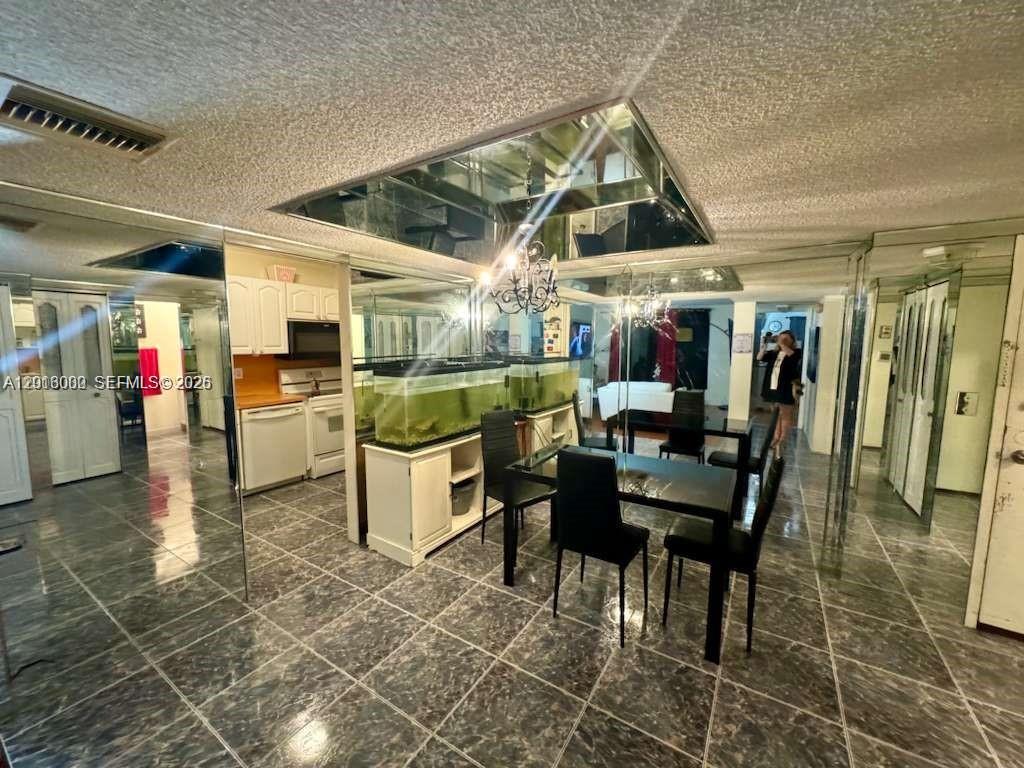 3730 Inverrary Dr # 3B
