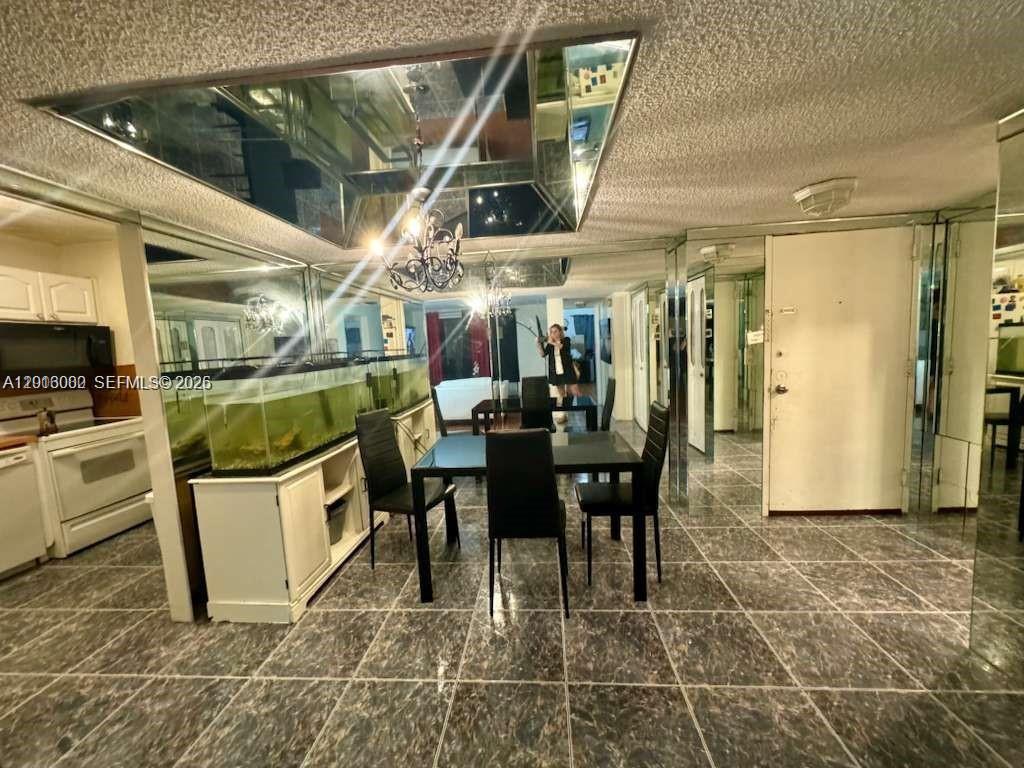 3730 Inverrary Dr # 3B
