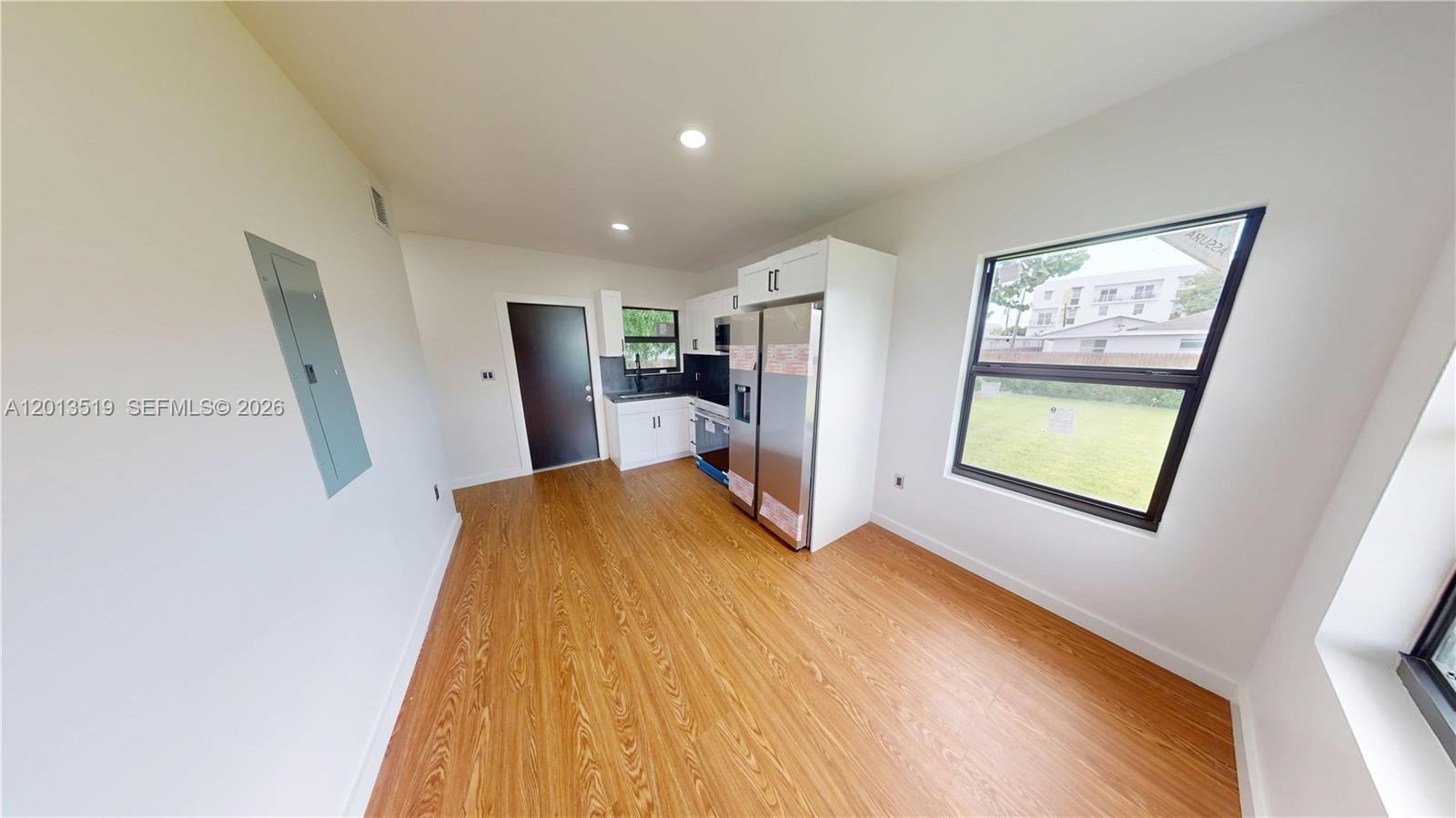 516 NW 2nd Ave # 2