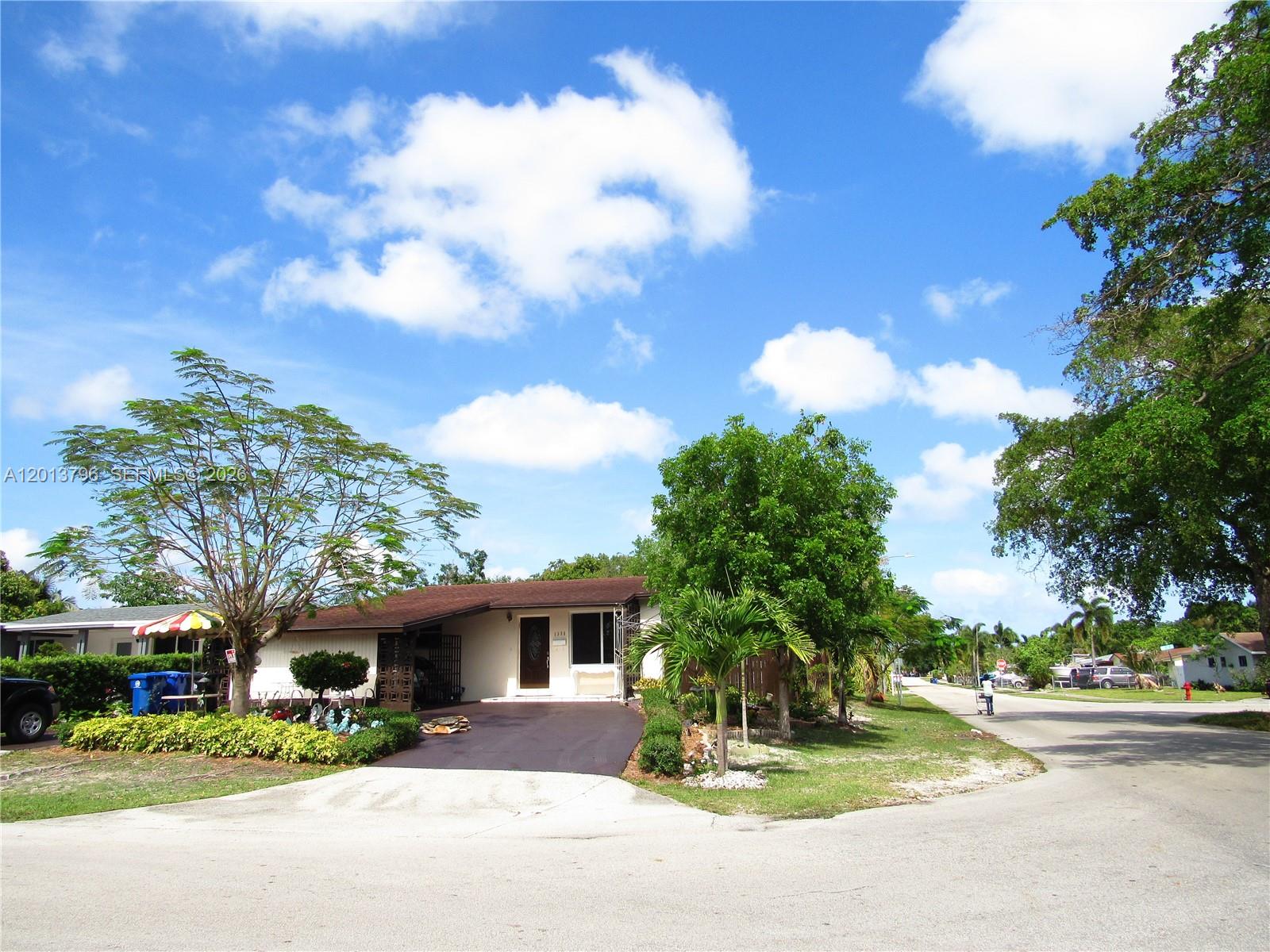 1390 SW 34th Ave