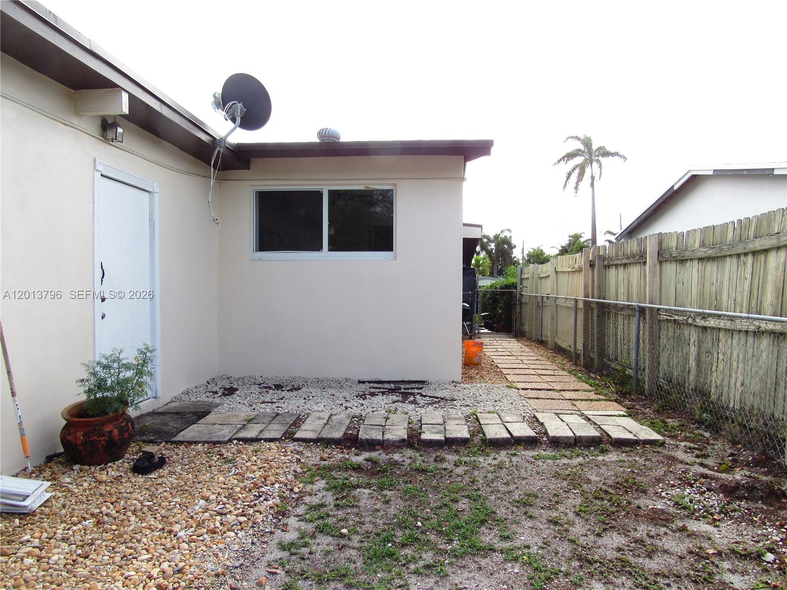 1390 SW 34th Ave