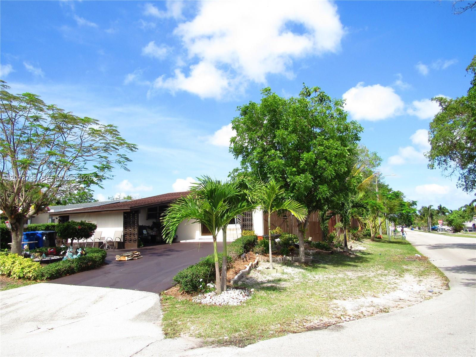 1390 SW 34th Ave