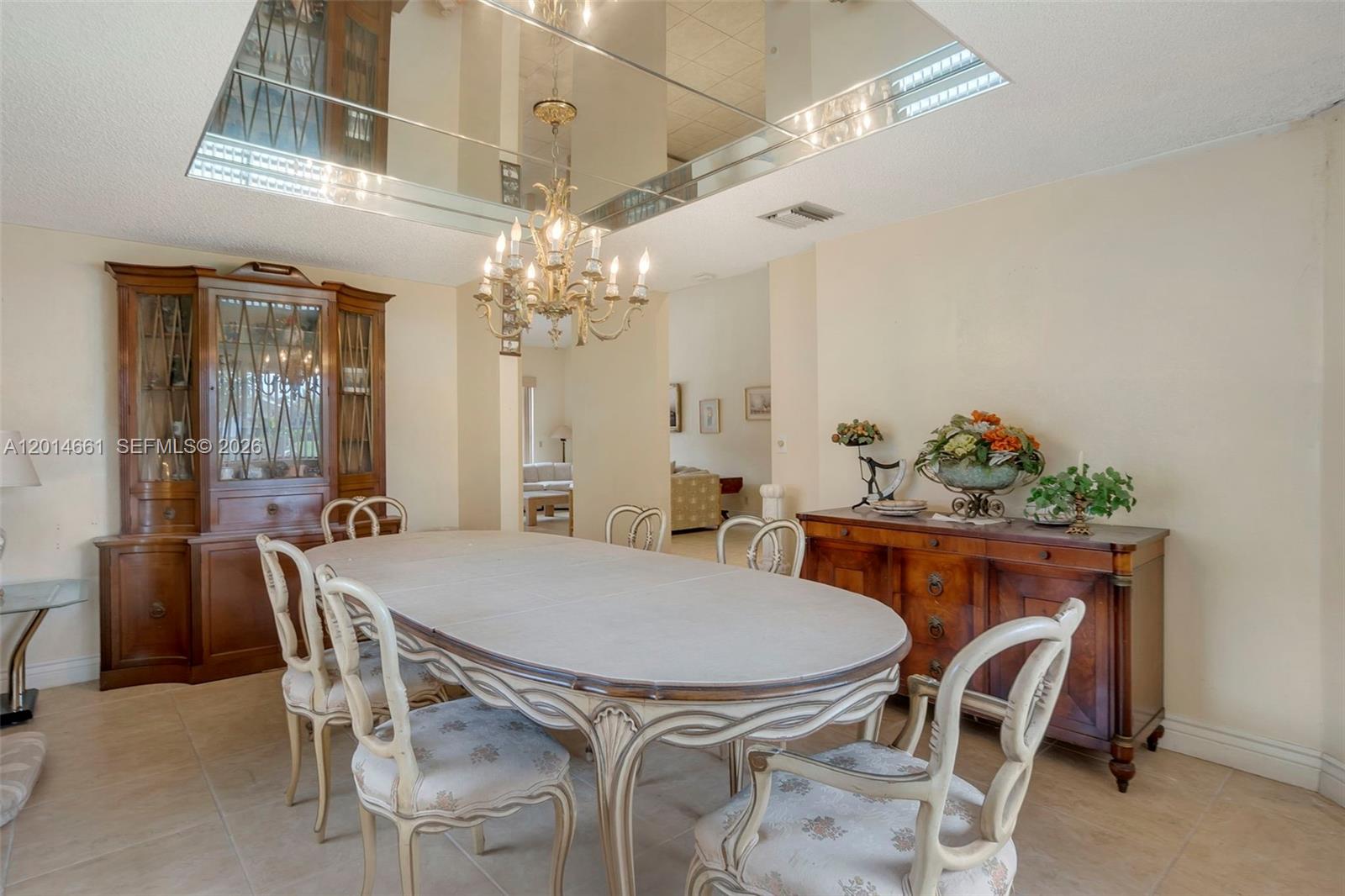 7451 NW 40th St