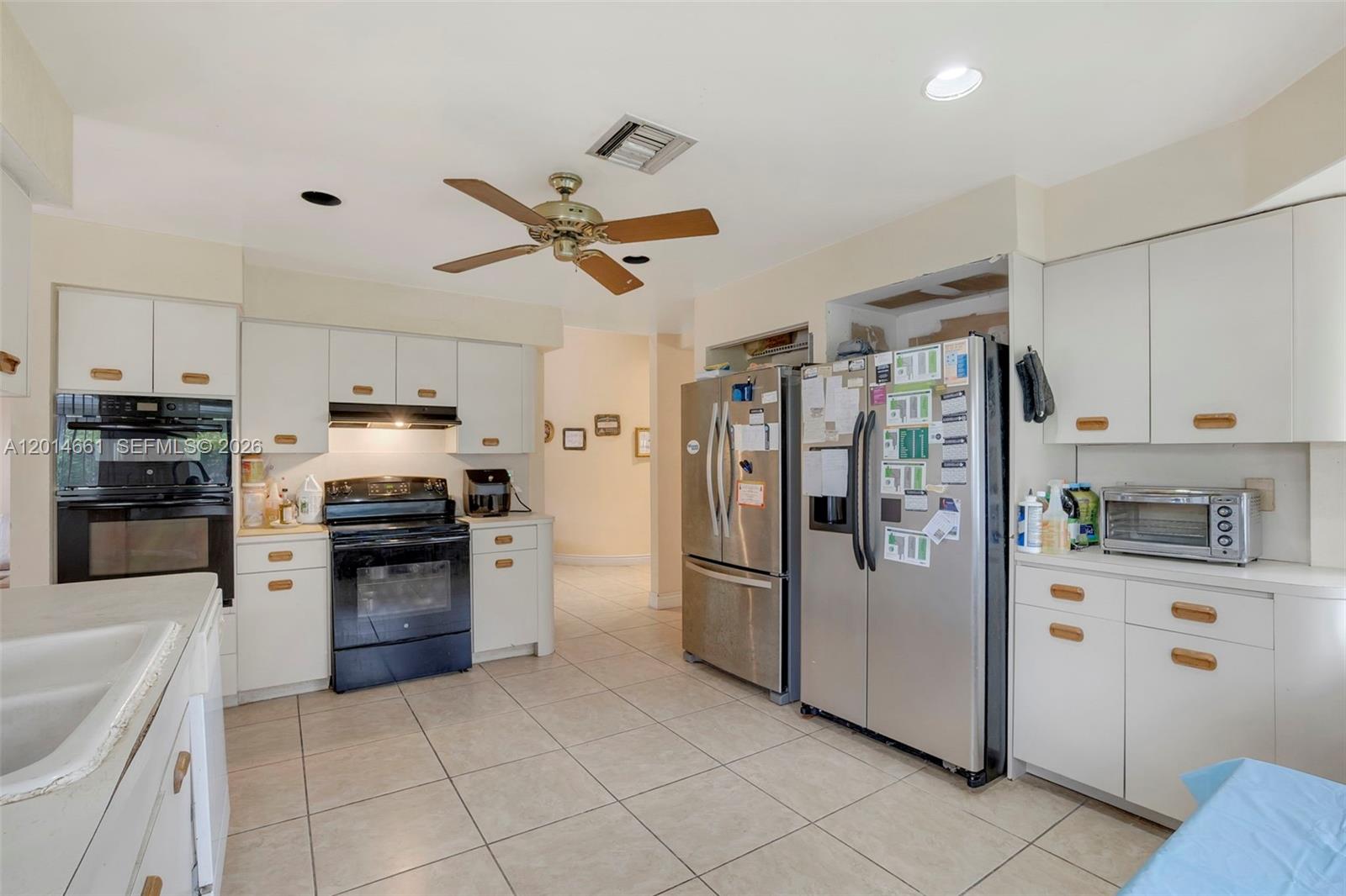 7451 NW 40th St