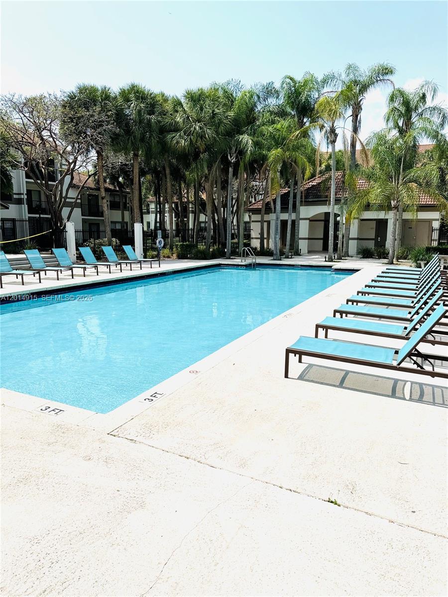 520 S Park Rd # 12 Unit: 16-12