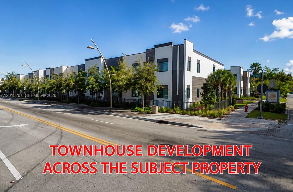 2360 NW 6 St