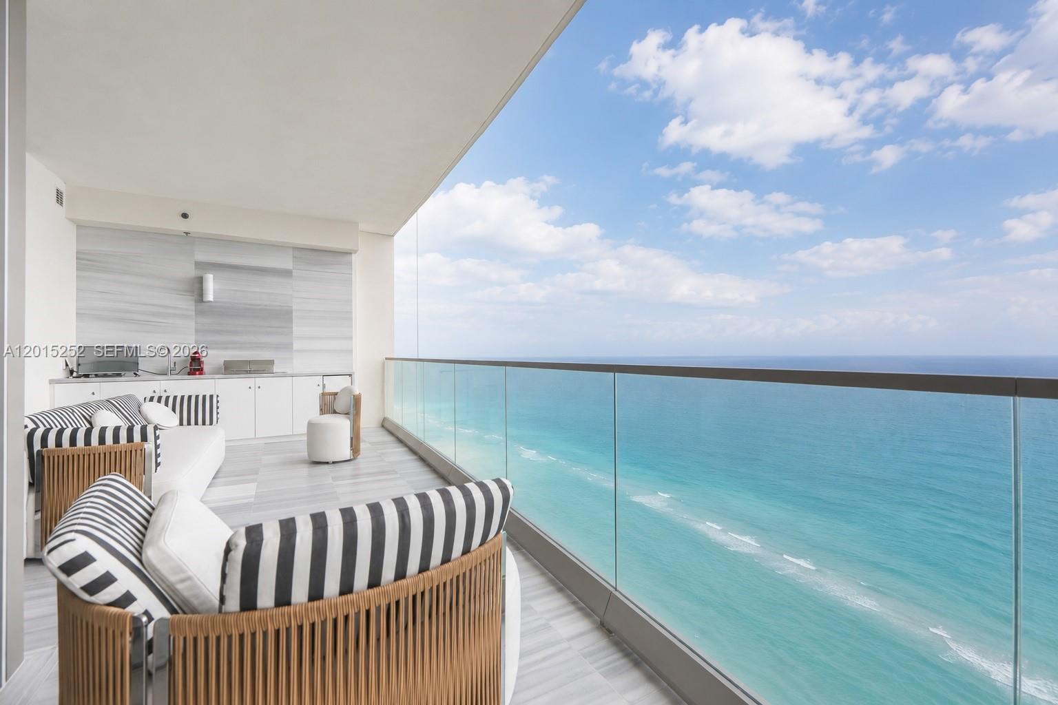 17901 Collins Ave # 3103
