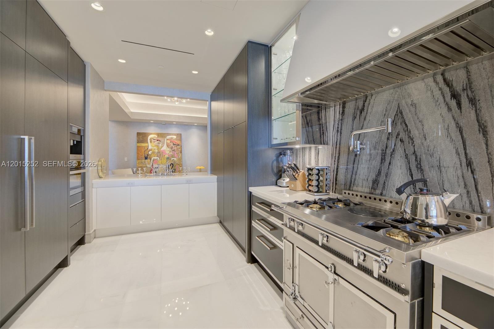 17901 Collins Ave # 3103