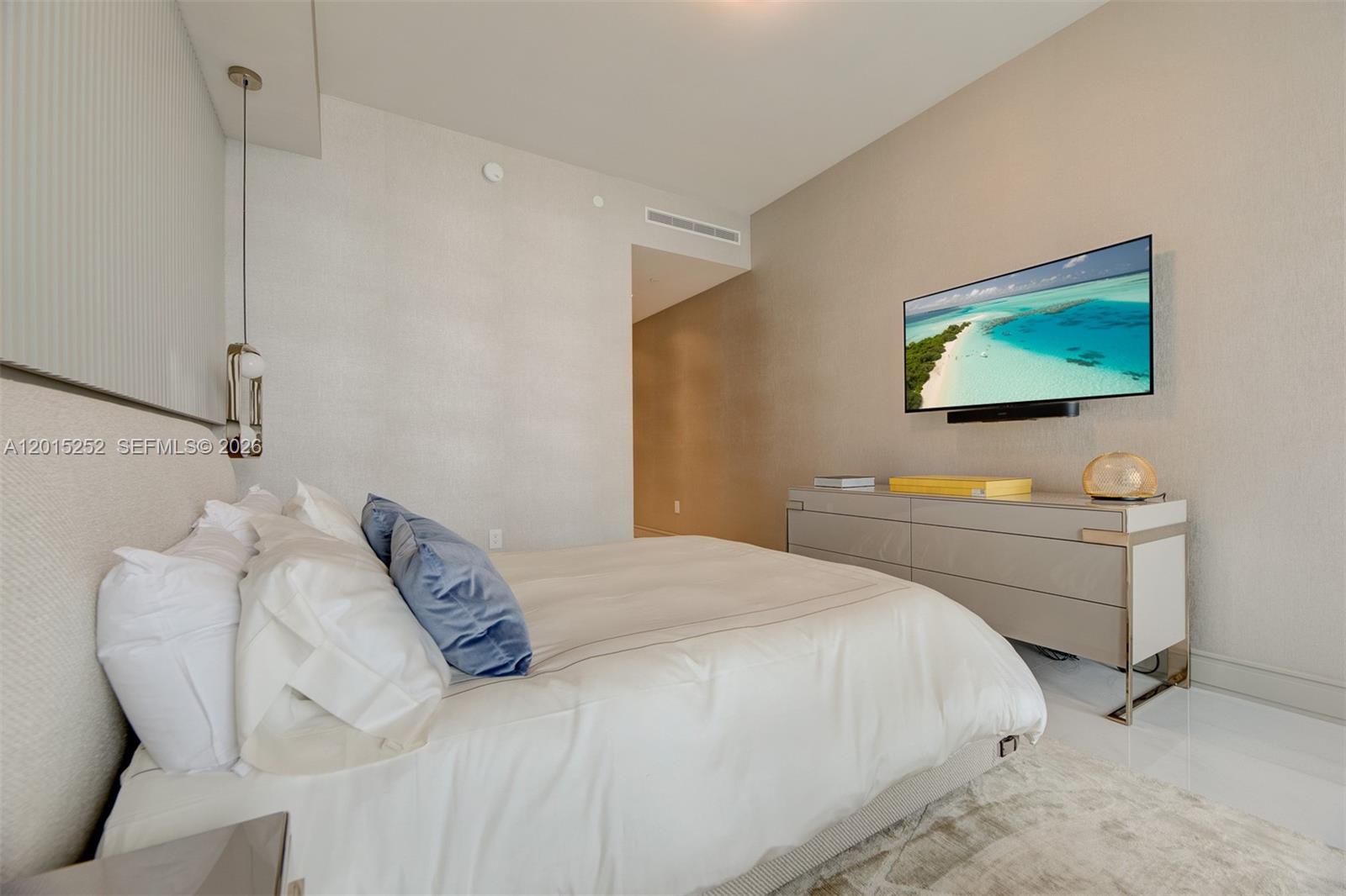 17901 Collins Ave # 3103
