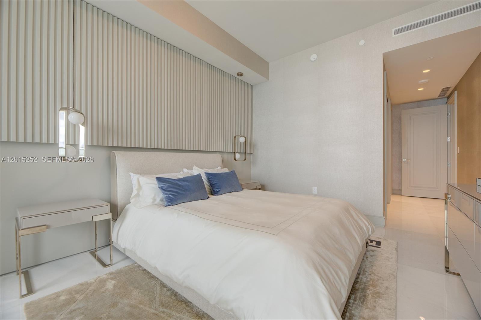 17901 Collins Ave # 3103