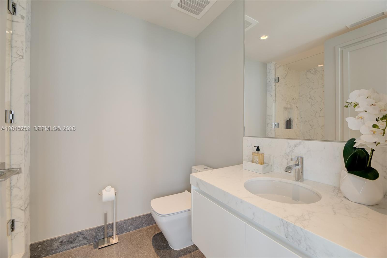 17901 Collins Ave # 3103