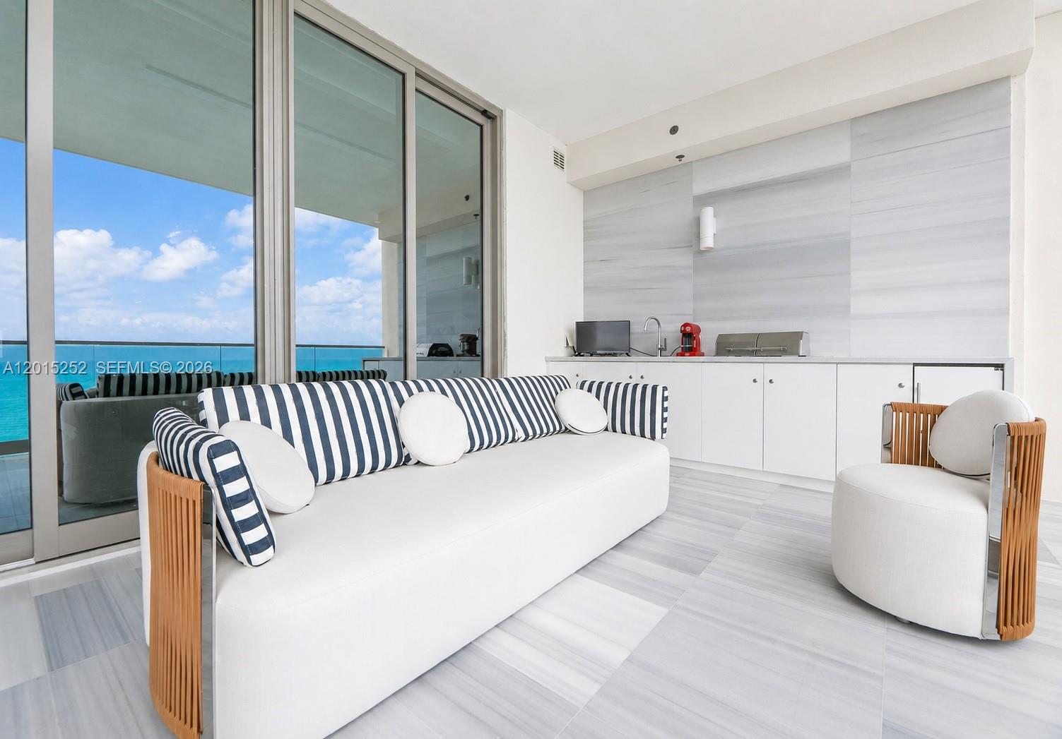 17901 Collins Ave # 3103