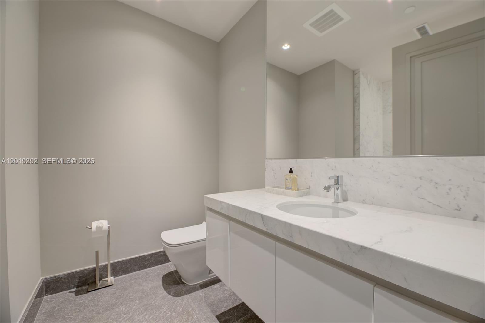 17901 Collins Ave # 3103