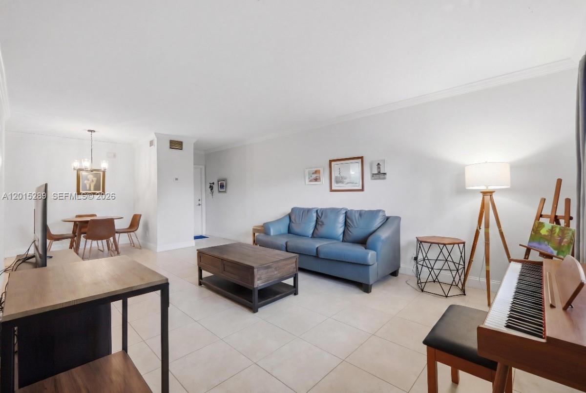 2426 SE 17th Cswy # 303A