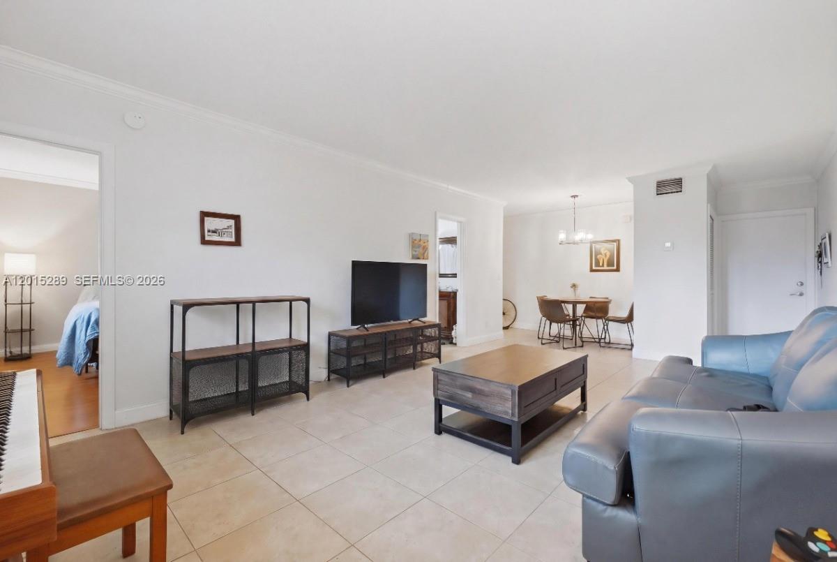 2426 SE 17th Cswy # 303A