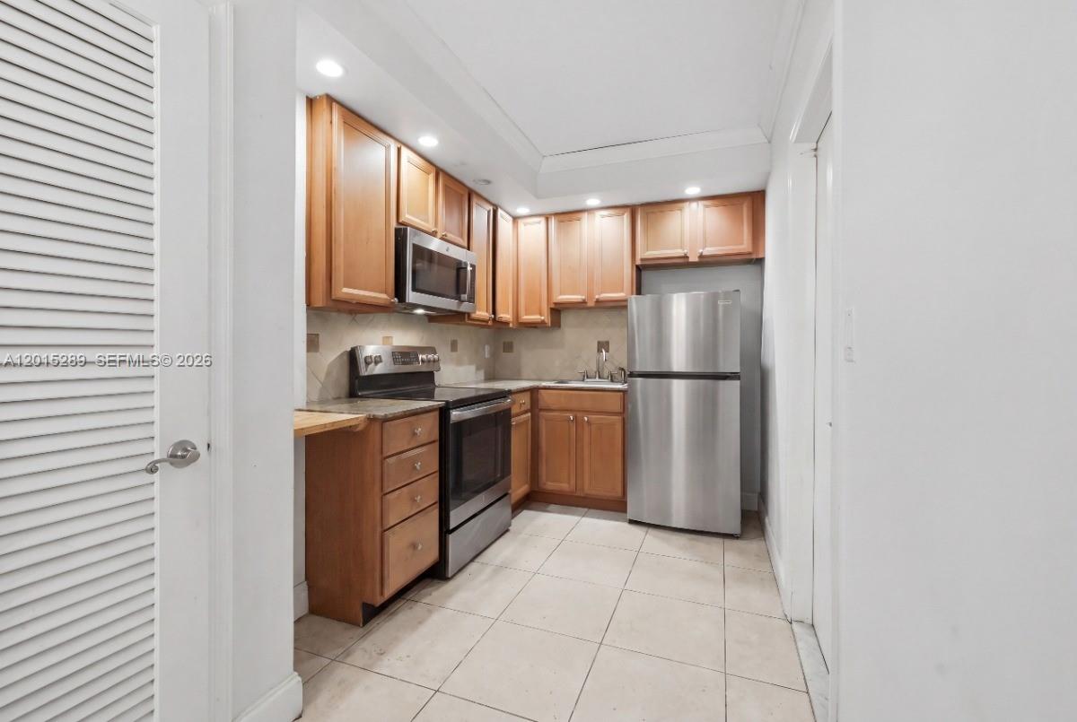 2426 SE 17th Cswy # 303A