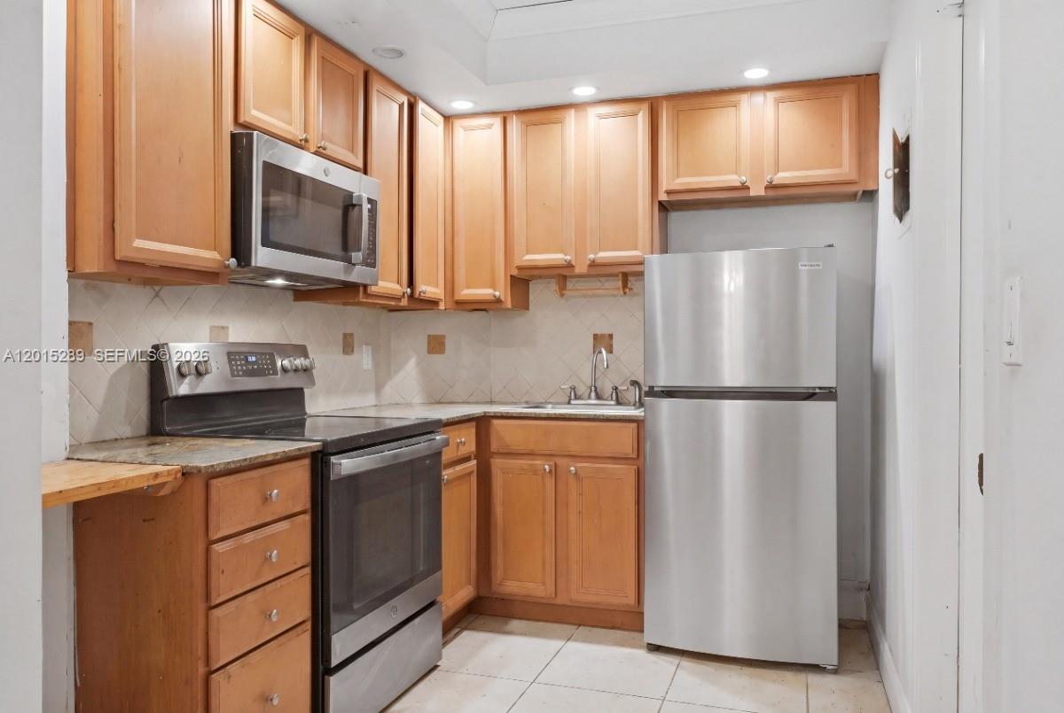 2426 SE 17th Cswy # 303A
