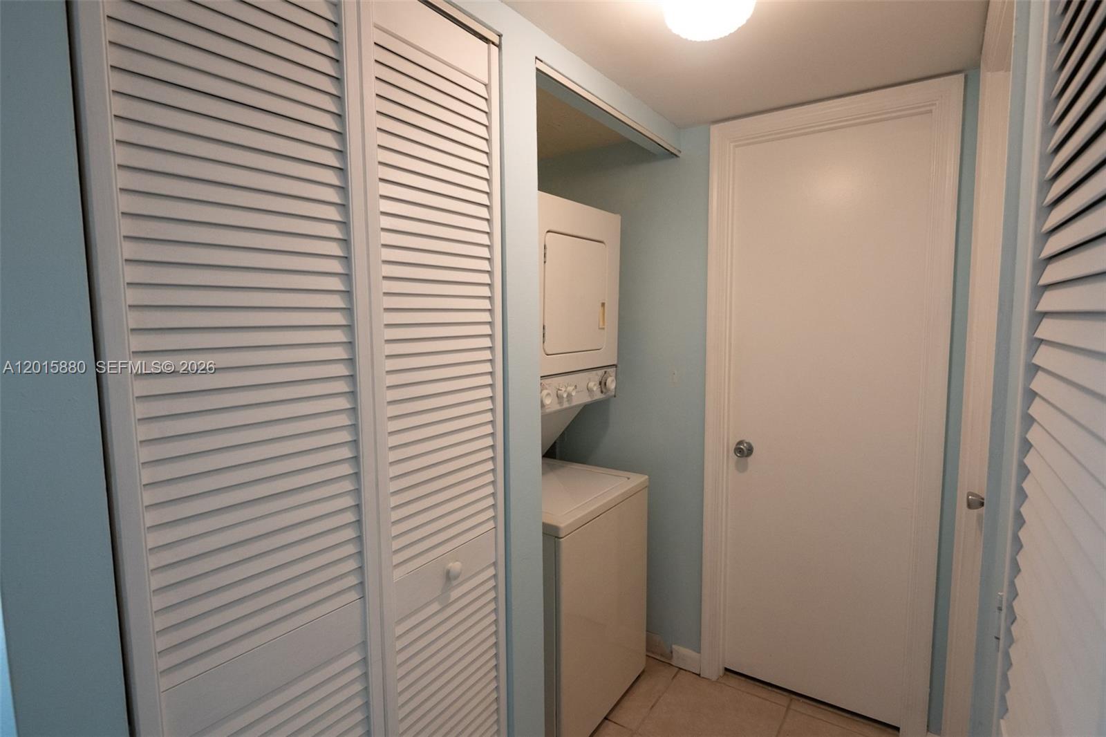 6800 Cypress Rd # 415