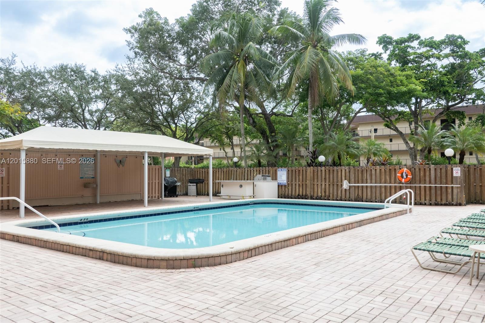 6800 Cypress Rd # 415