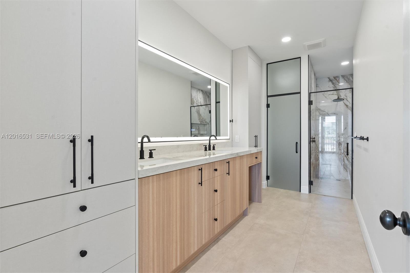 61 Via Floresta Dr