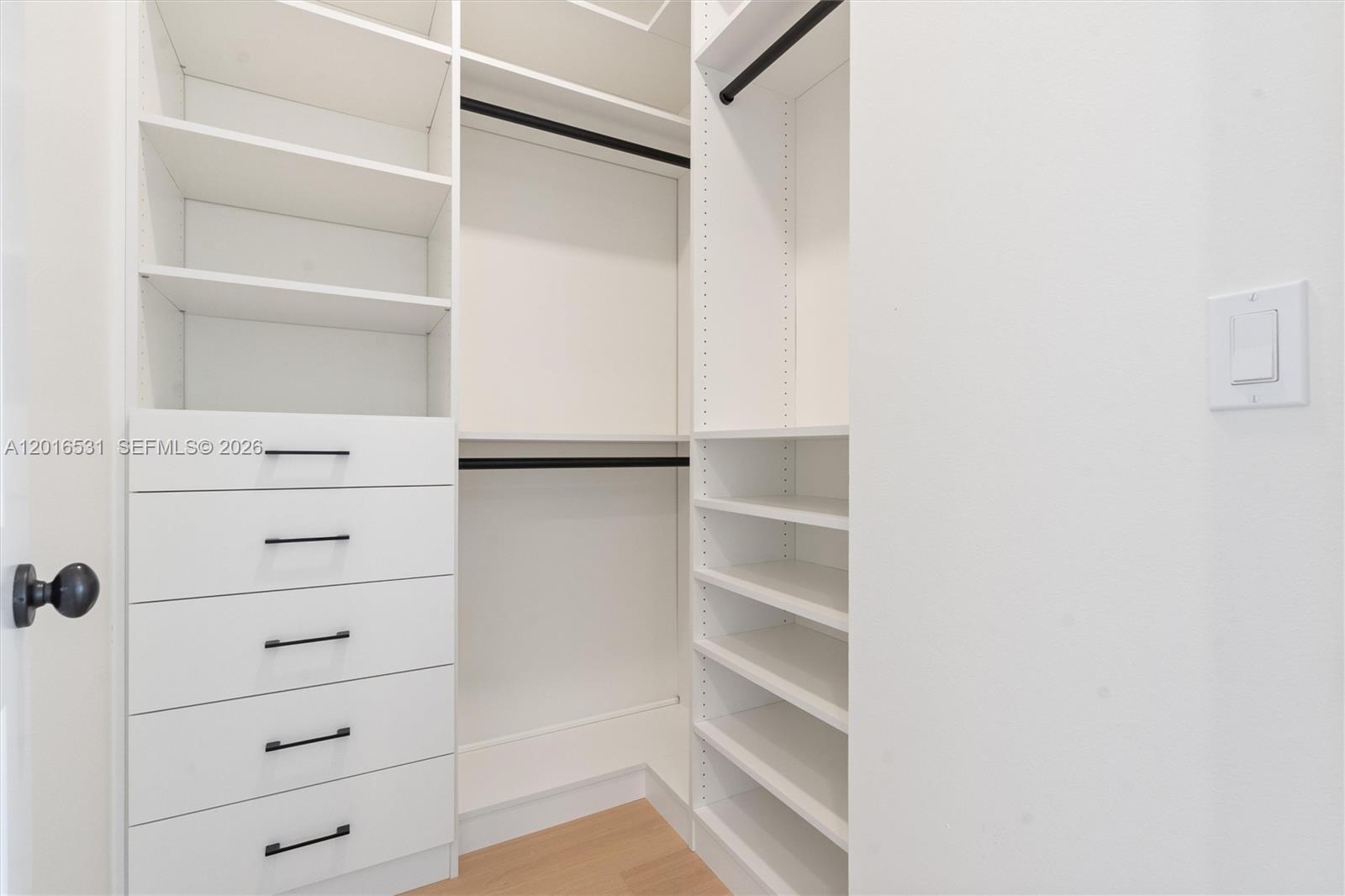61 Via Floresta Dr