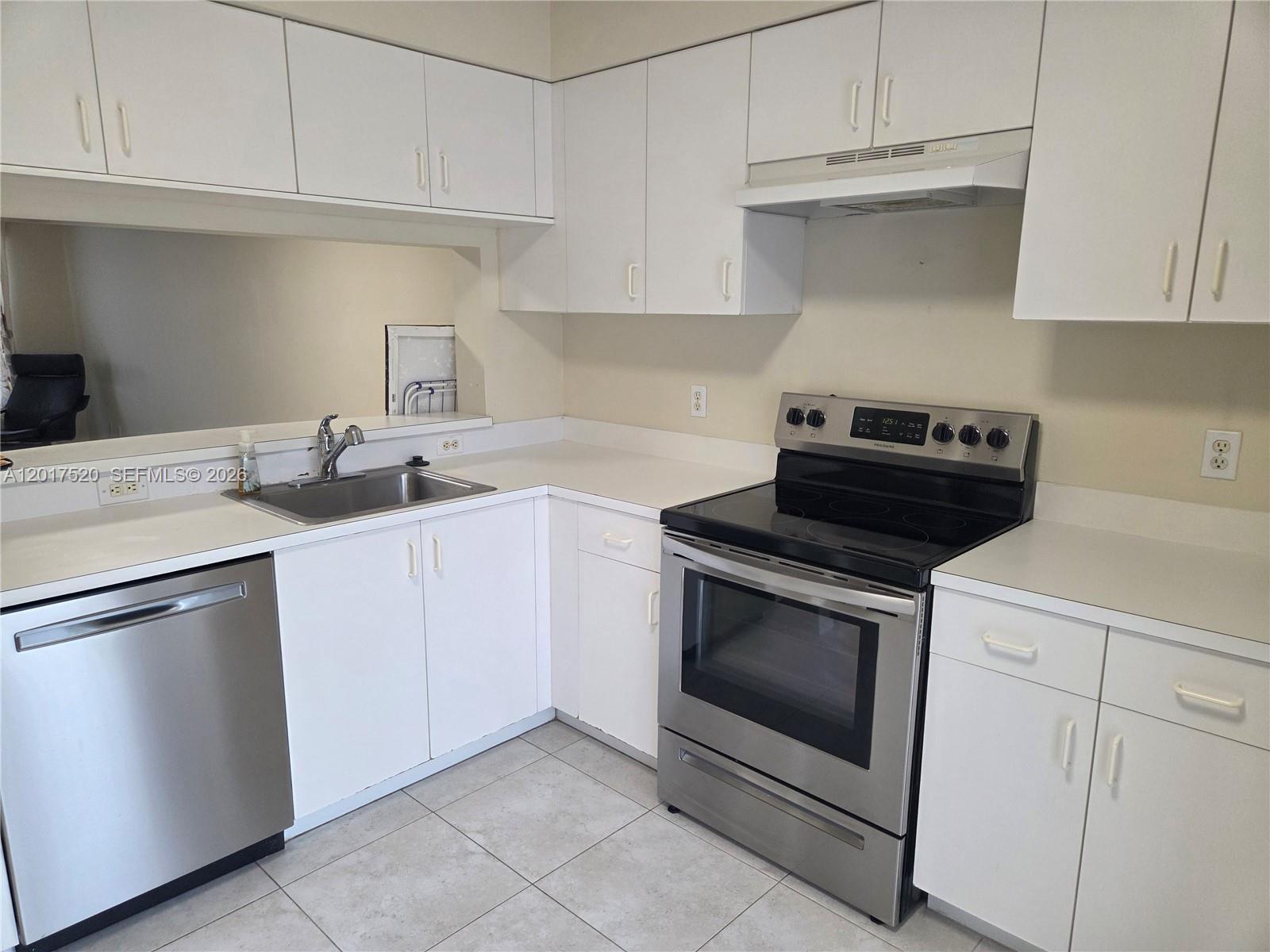 47 Simonton Cir