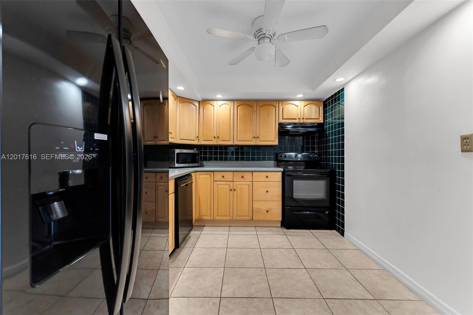 800 Parkview Dr # 1007