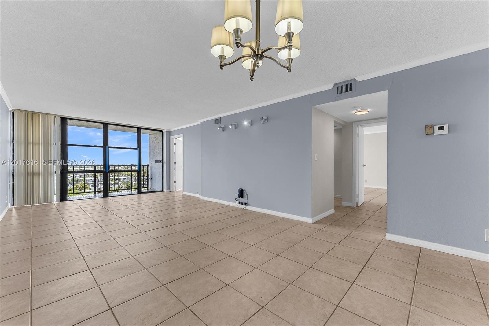 800 Parkview Dr # 1007