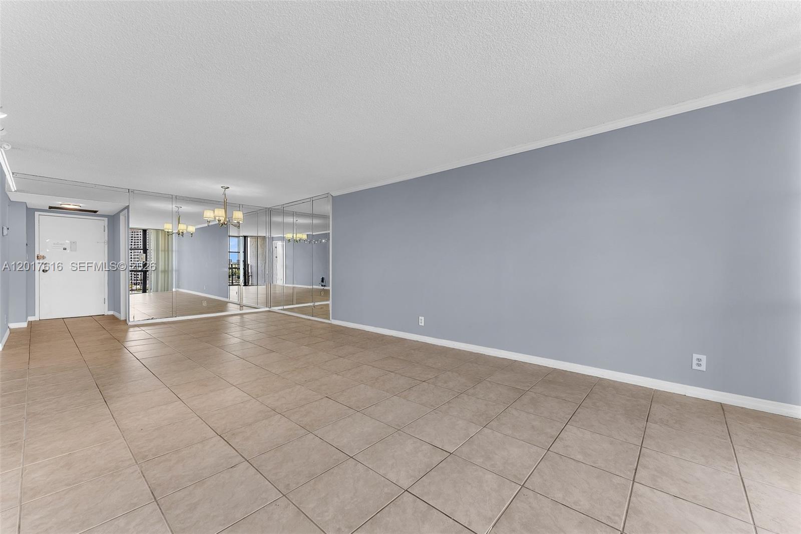 800 Parkview Dr # 1007