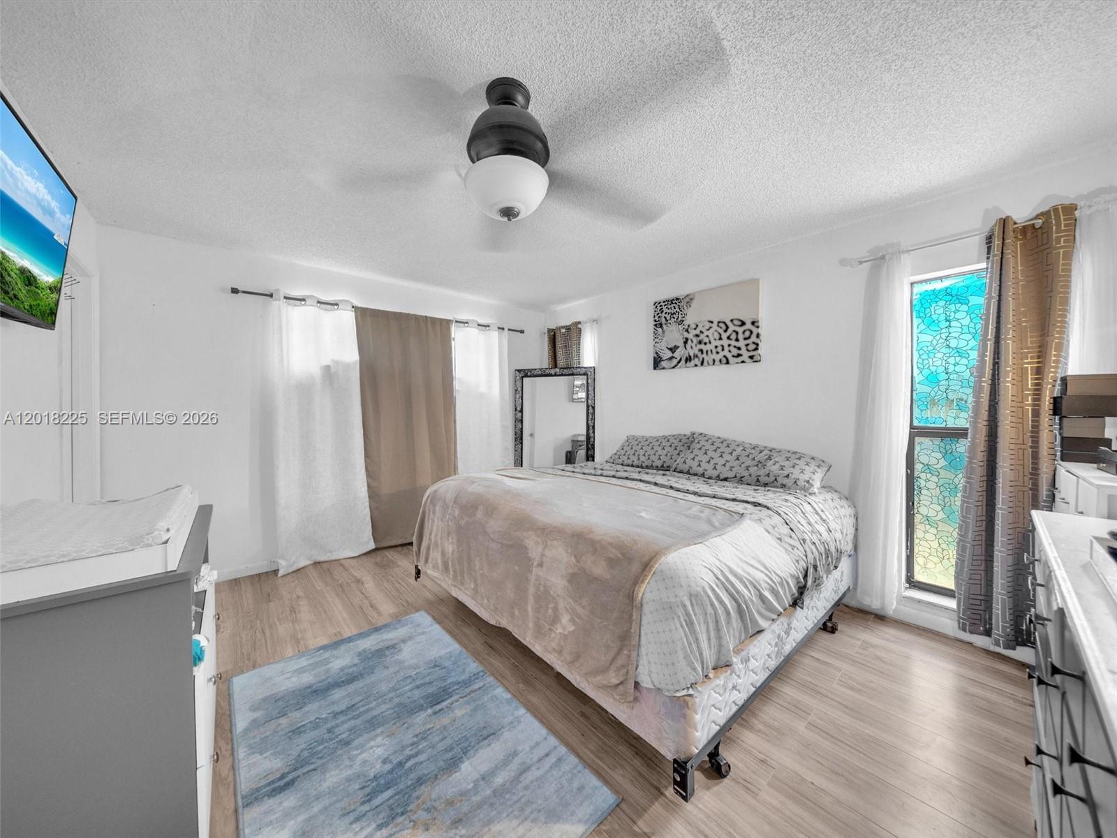 1027 SW 49th Ter