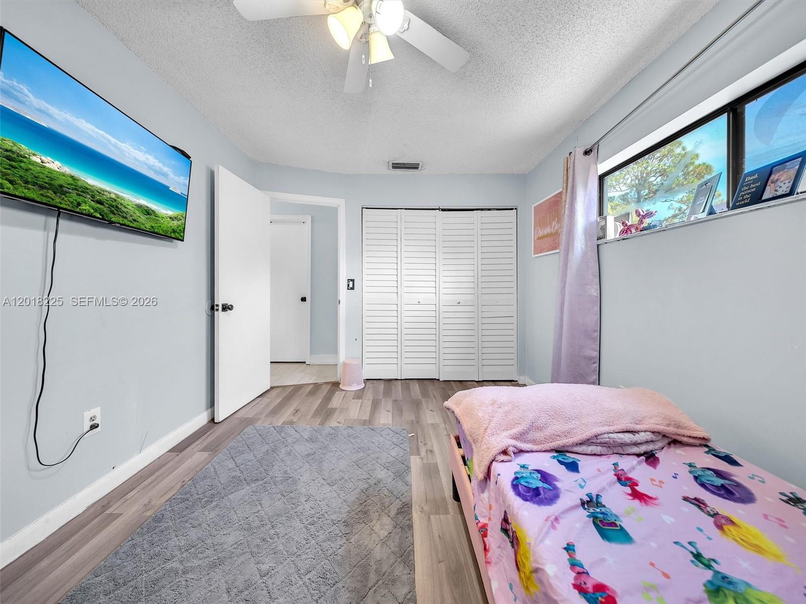 1027 SW 49th Ter