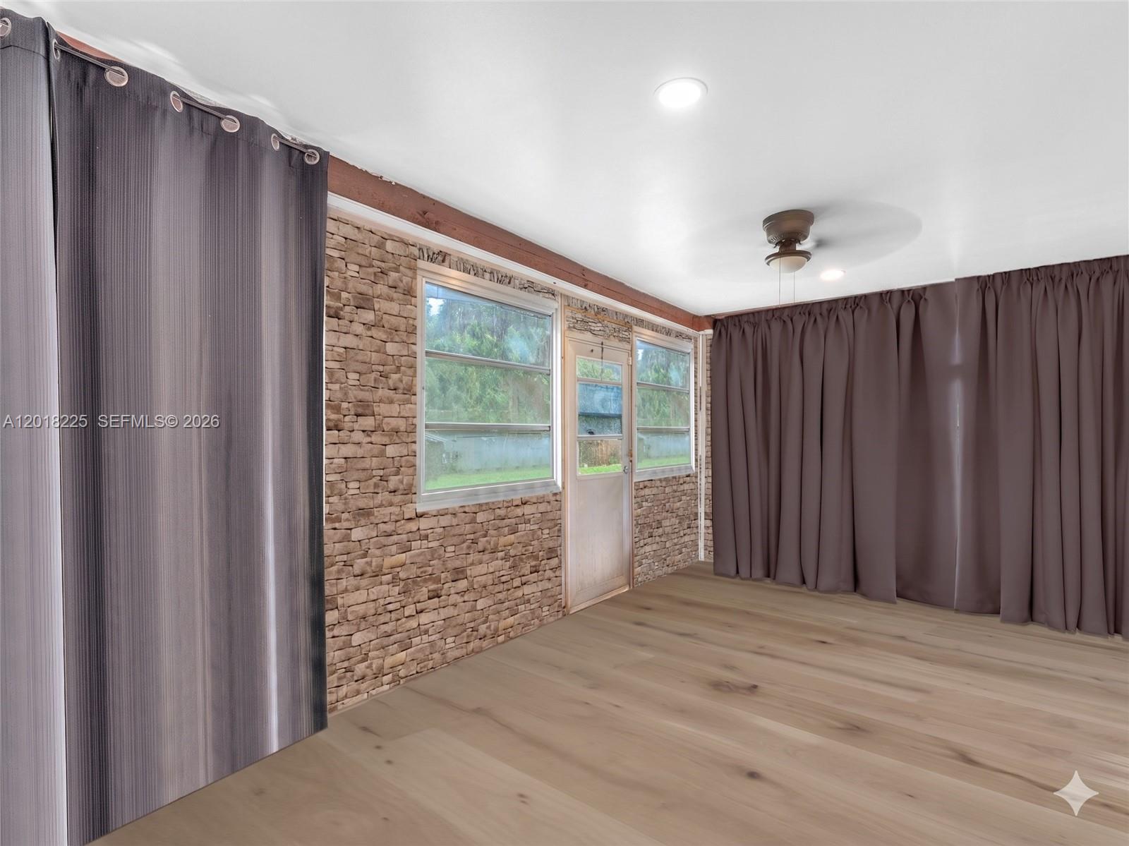 1027 SW 49th Ter
