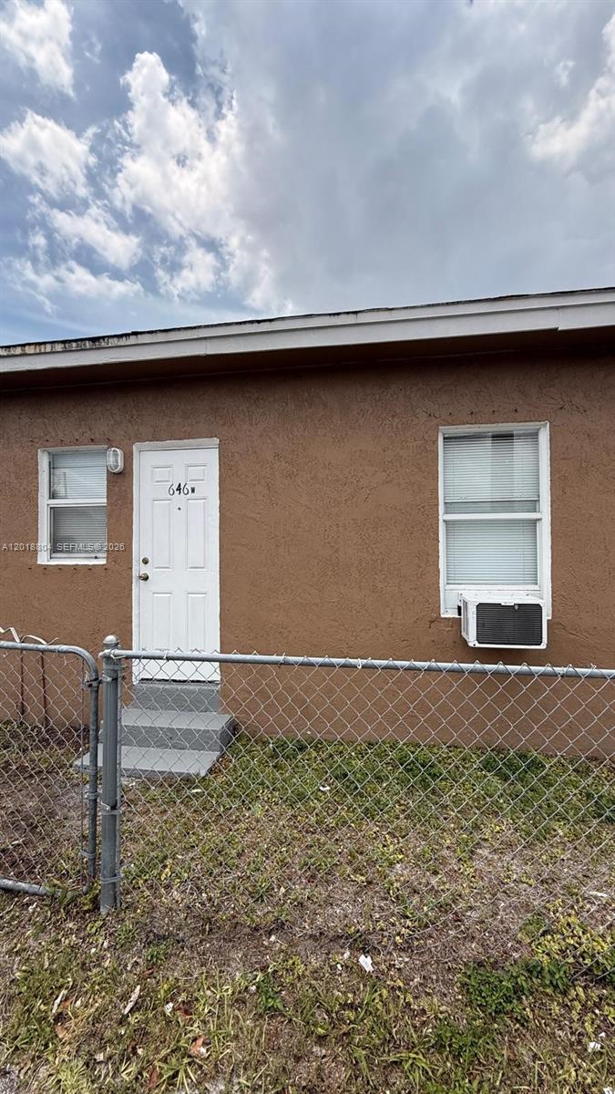 646 NW 14th Ter Unit: APT WEST