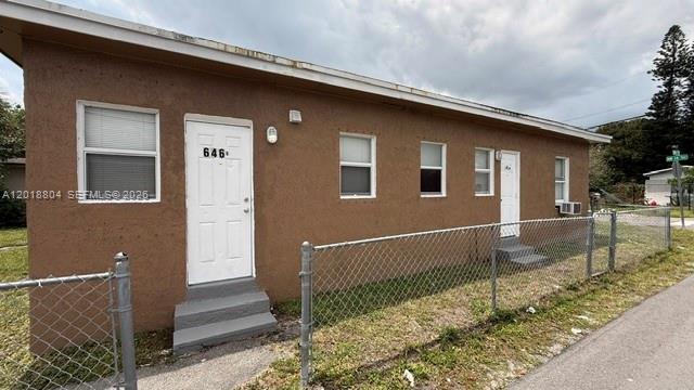 646 NW 14th Ter Unit: APT WEST