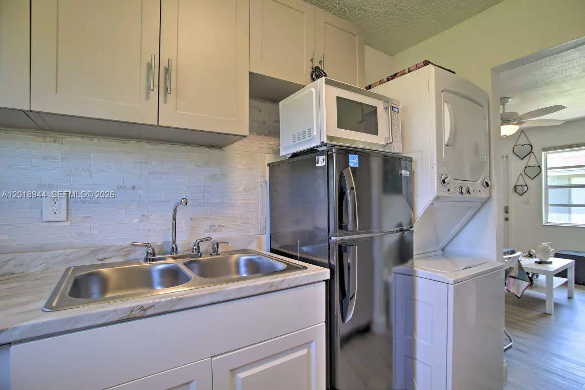 2703 NW 13th St