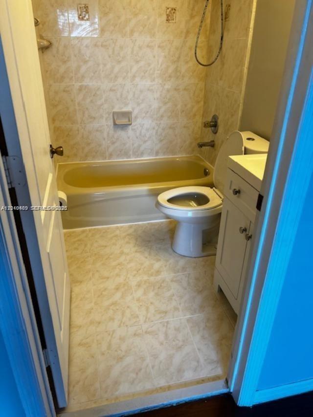 110 SW 109th Ave # 2