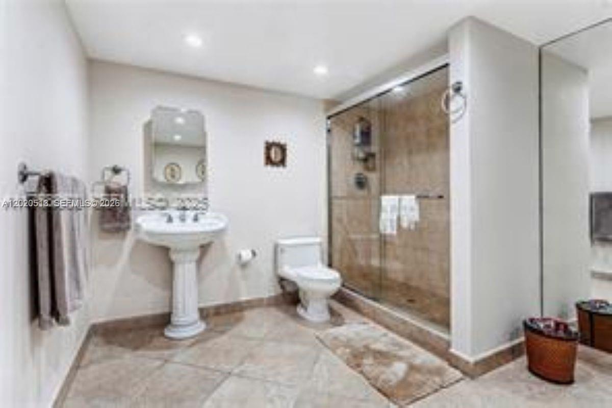 3800 Oaks Clubhouse Dr # 307