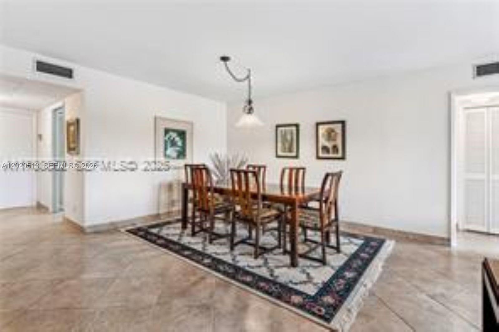 3800 Oaks Clubhouse Dr # 307