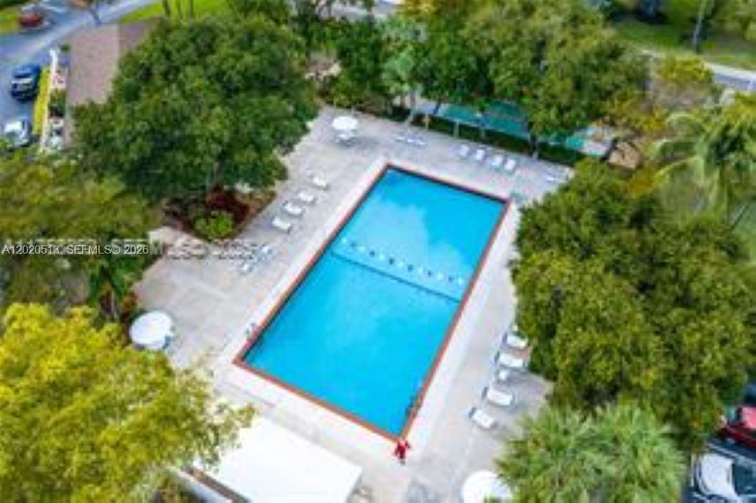 3800 Oaks Clubhouse Dr # 307