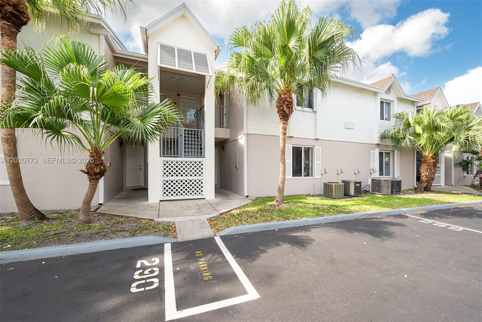 6720 NW 174th Ter # 18 Unit: F-18