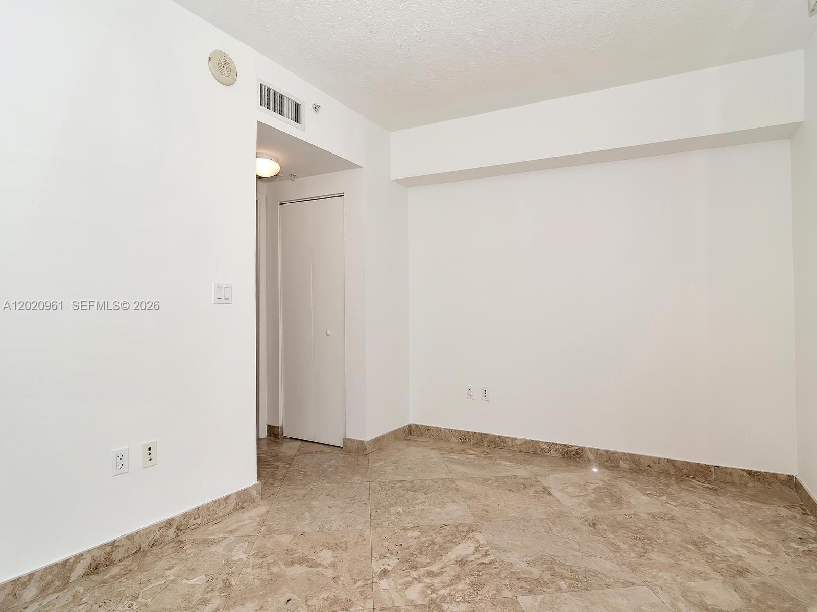 1750 N Bayshore Dr # 1515