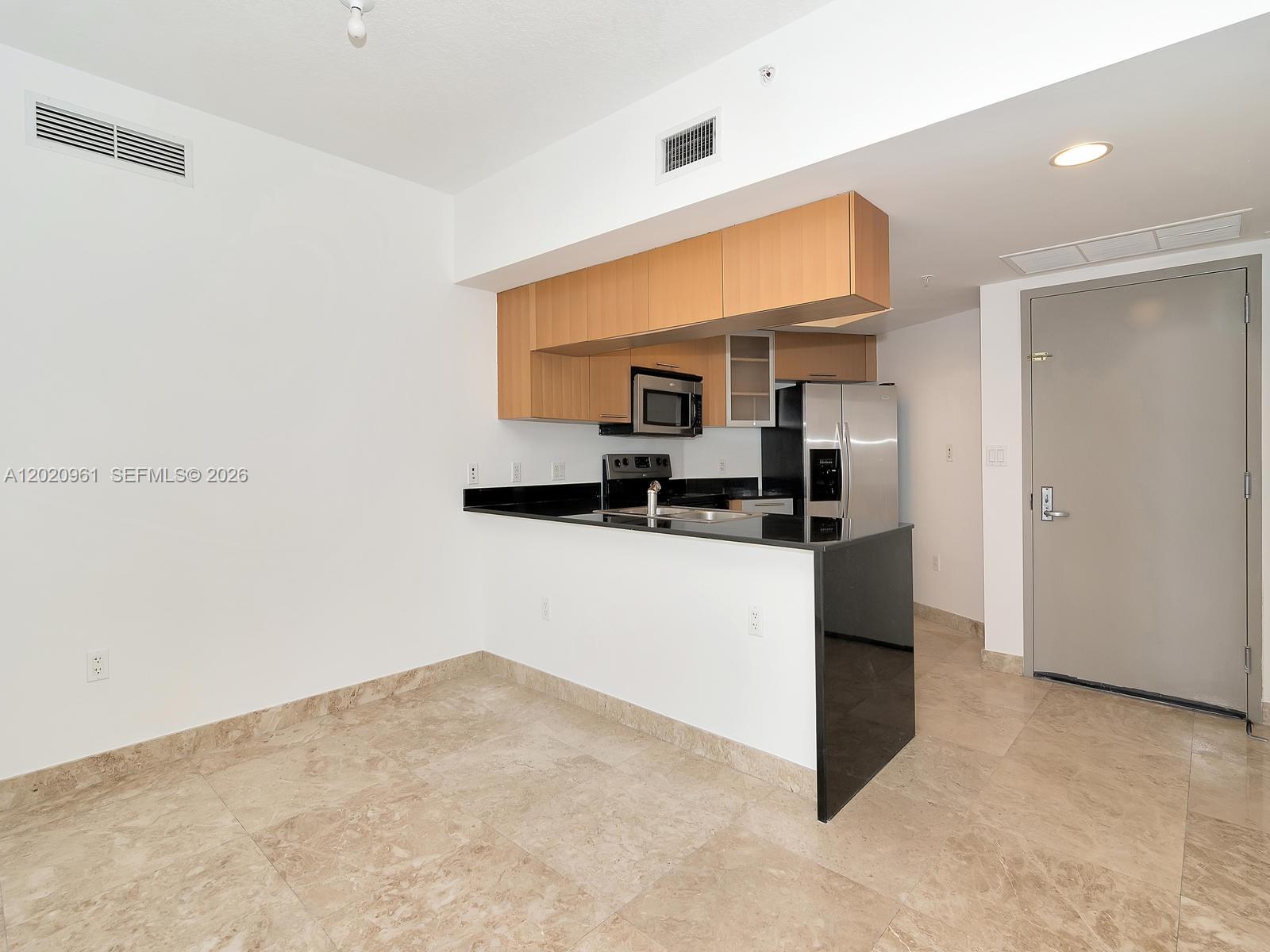 1750 N Bayshore Dr # 1515