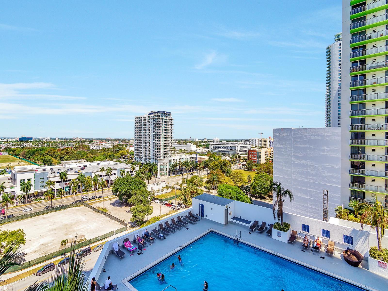 1750 N Bayshore Dr # 1515