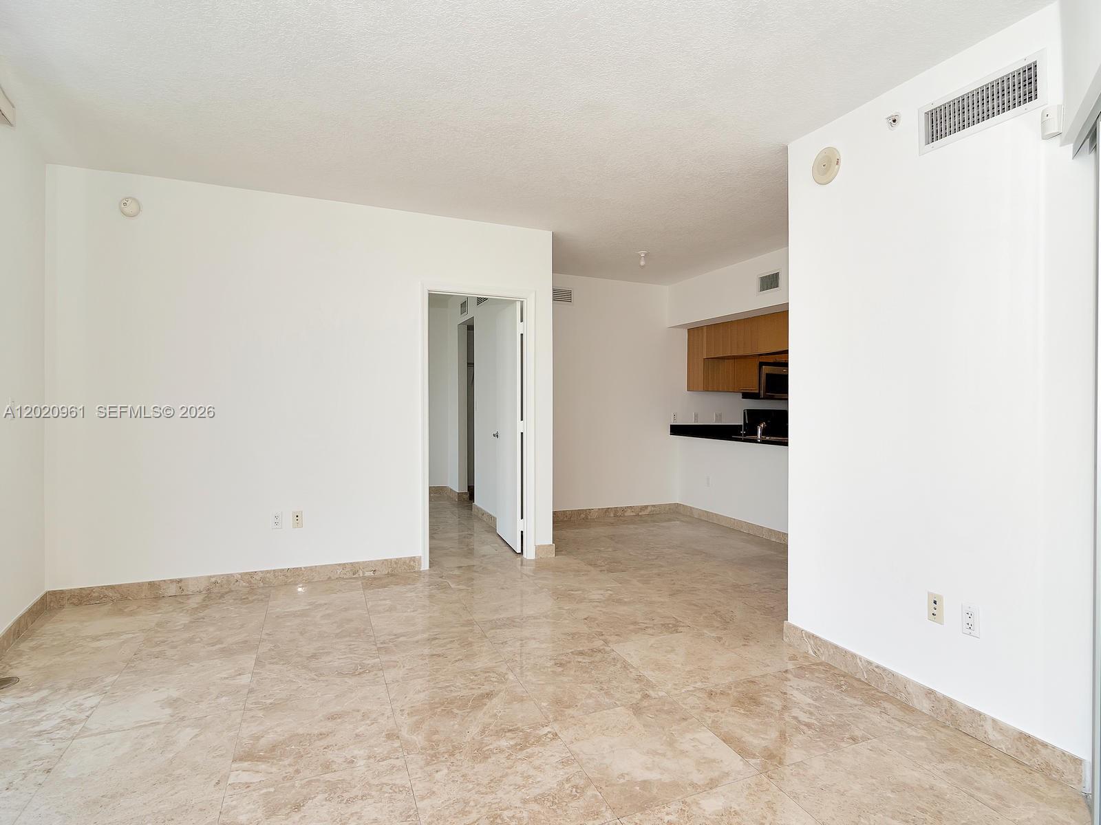 1750 N Bayshore Dr # 1515
