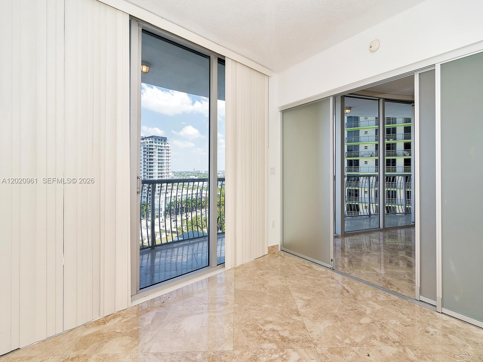 1750 N Bayshore Dr # 1515