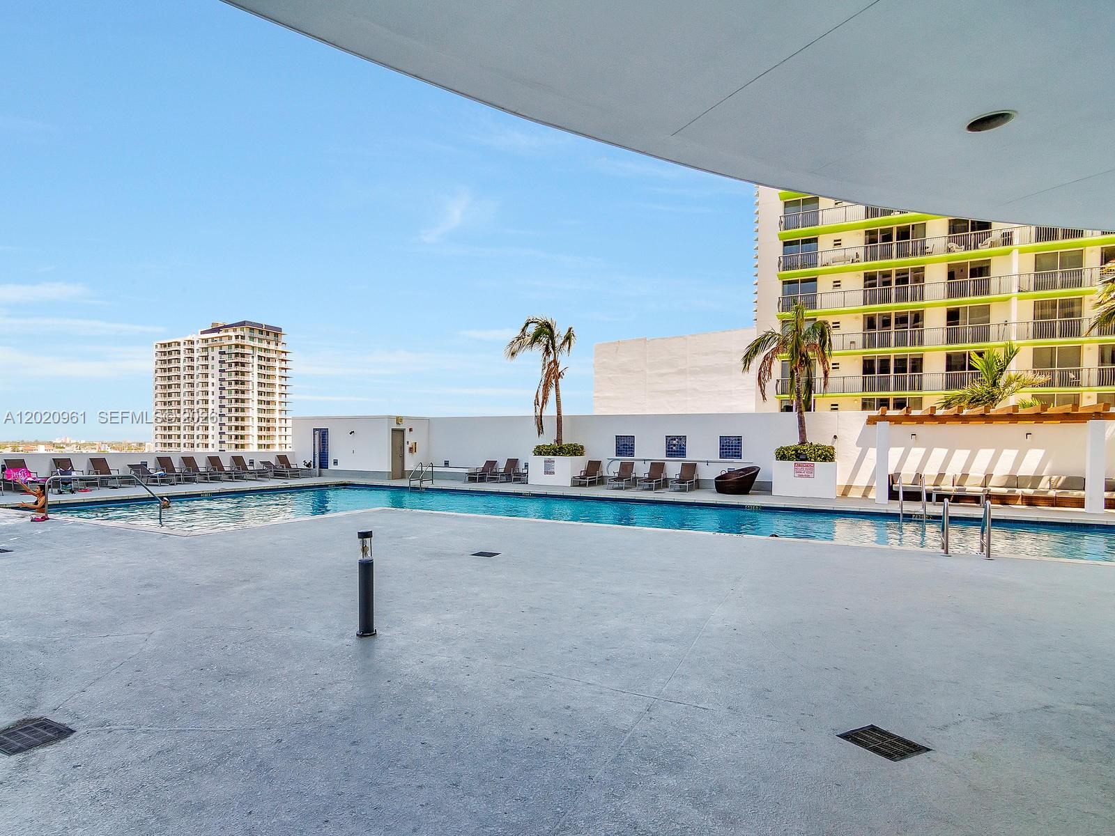 1750 N Bayshore Dr # 1515