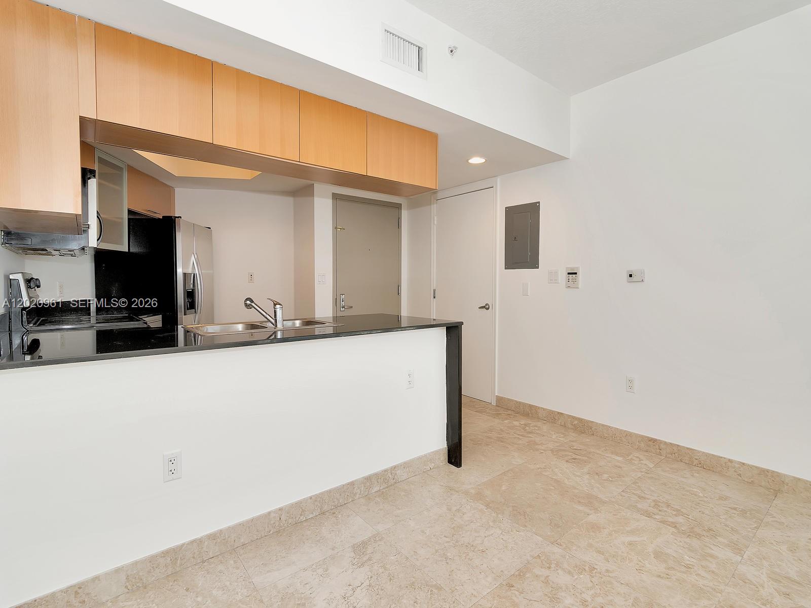 1750 N Bayshore Dr # 1515