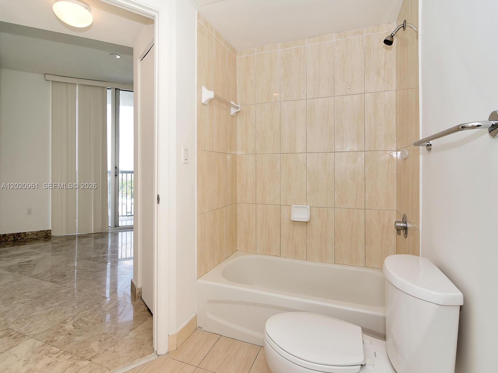 1750 N Bayshore Dr # 1515
